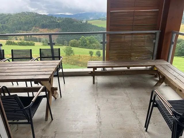 Appartement (7p) met uitzicht op de heuvels - 1