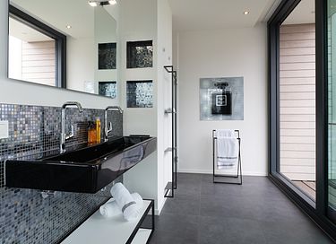 Waterfront villa on Lake Veere - 11