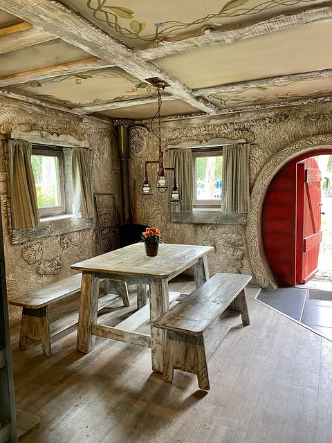 Unique hobbit house on a nice vacation park - 5