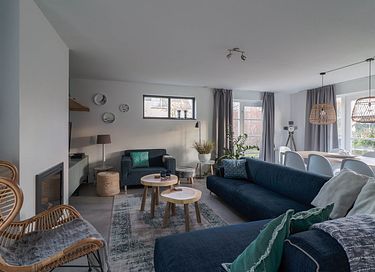 Spacious family home with wellness facilities - 36