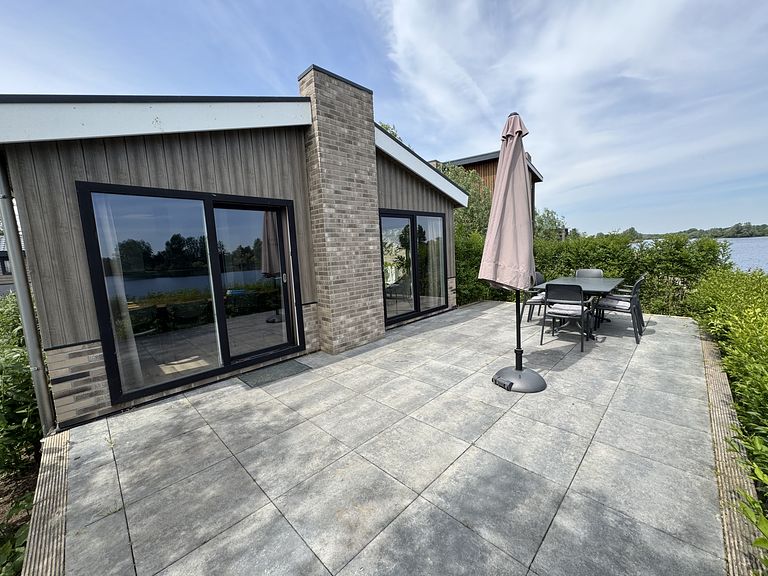 Holiday home near the water in Gelderland - 1