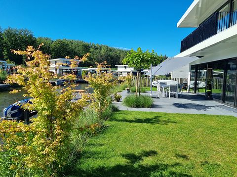 Unique 8-person villa on the waterfront - 4