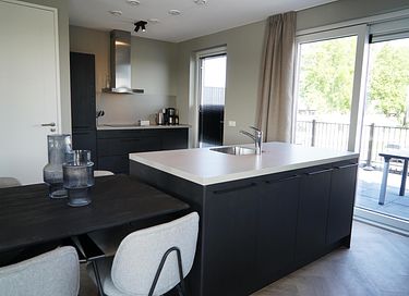 Groot appartement (12p) bij het water - 9