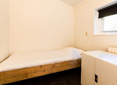 Spacious group accommodation with hot tub - 7