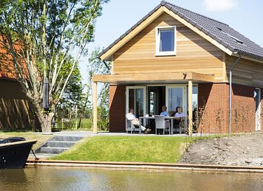 Luxe vakantiehuis (4p.) direct aan het water - 2
