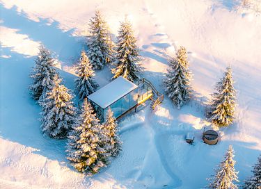 Einzigartiges Spiegelhaus mit Whirlpool in Norwegen - 7