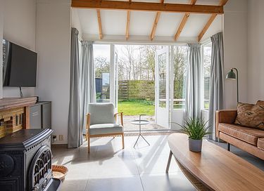 Stimmungsvolles Haus mit Holzofen auf Texel - 2
