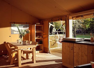 Luxuriöses Glampingzelt (7 Pers.) mit Whirlpool - 3