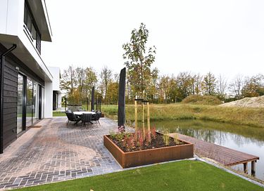 Vacation villa (10p) with hot tub by the water - 4
