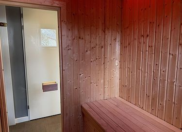 Modern holiday home with its own sauna - 11