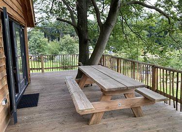 Großes Baumhaus (6p) mit Bad und Küche - 6
