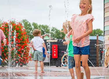 Familiewoning met uitzicht op natuurplas - 29