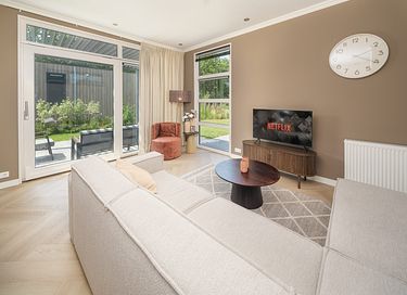 Luxury holiday home with private hot tub - 7