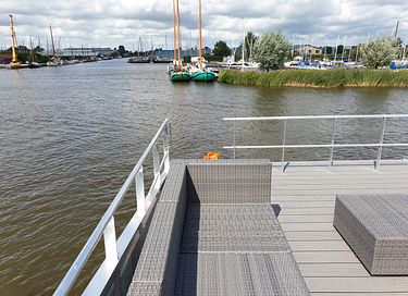Een luxe overnachting op een unieke huisboot  - 9