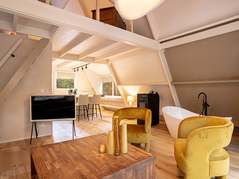 Romantisch boshuisje met ligbad  - 5