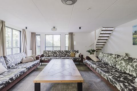 Geräumige Gruppenunterkunft mit überdachter Terrasse - 4