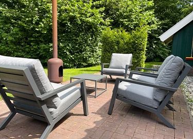 Vacation home with sauna and hot tub for 4 - 23