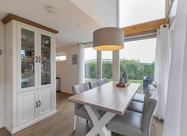 Dog-friendly family home near the sea - 9