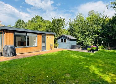 Attractive holiday home near swimming lake - 17