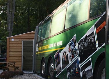 Overnacht in de oude U2 Tourbus - 12