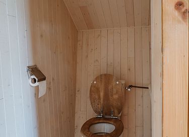 Une petite maison architecturale dans la nature - 5