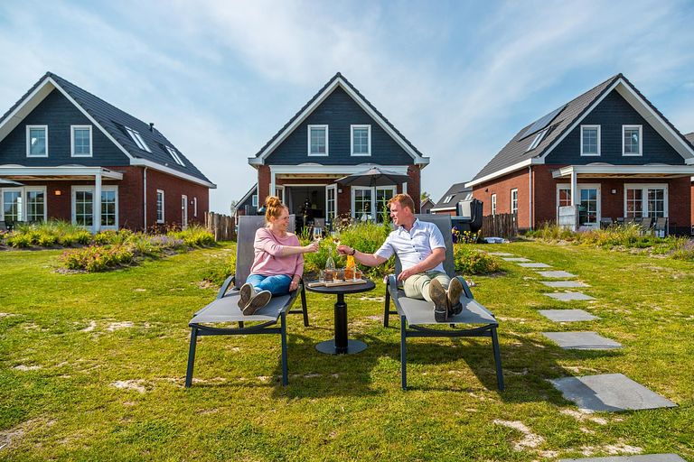 Vakantiehuis aan het IJsselmeer met wellness - 1