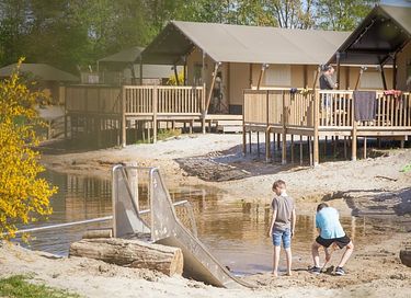 Ruime safaritent voor 6 personen - 16