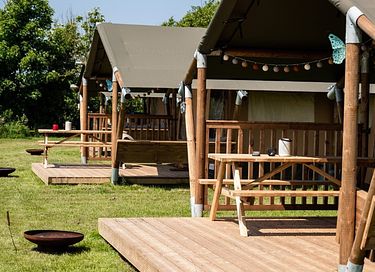 Spacious glamping tent on the coast - 9