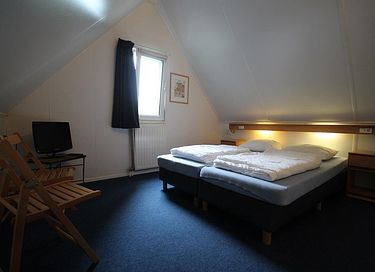 Mooi vakantiehuis direct aan het water - 14