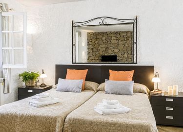 Group accommodation in Marbella with pool - 36