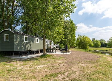 Prachtige pipowagen met veel privacy  - 4