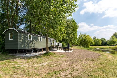 Prachtige pipowagen met veel privacy  - 4
