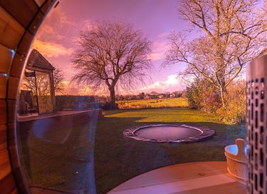 B&B de luxe avec jacuzzi, sauna et poêle à bois - 16