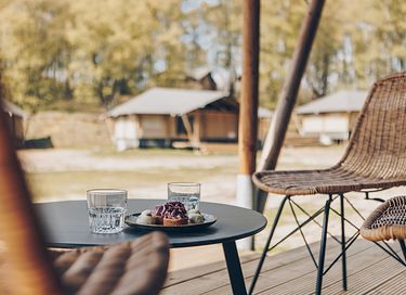 Luxury glamping tent (sleeps 6) at a charming vacation park - 5