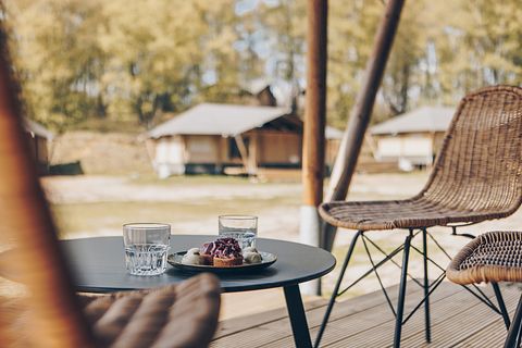 Luxury glamping tent (sleeps 6) at a charming vacation park - 5