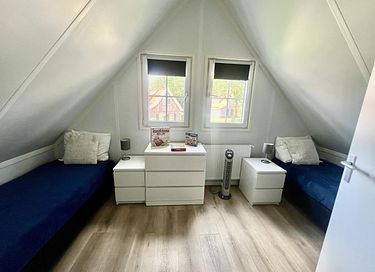 Familiehuis (6p) aan een recreatieplas - 19