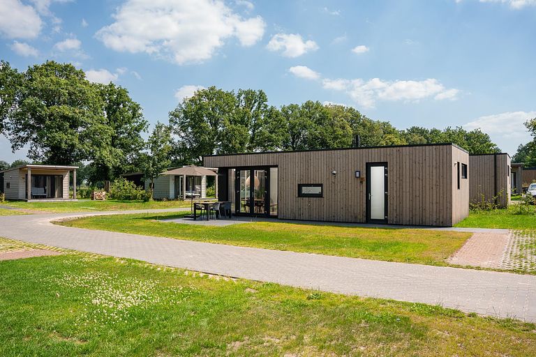 Comfortabel huisje met twee ensuite badkamers - 1