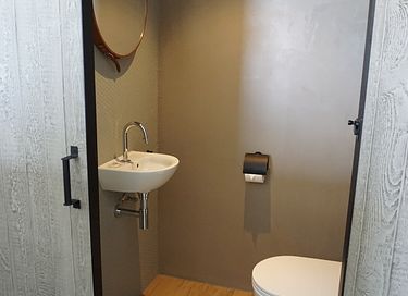 Luxe hotelkamer met zeezicht aan het strand  - 15