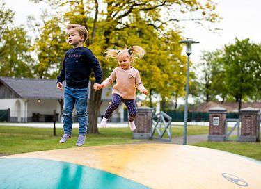 Geräumiges Einfamilienhaus mit großem Garten - 30