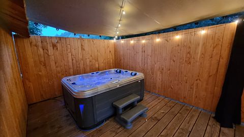 Tiny House mit Jacuzzi in den Ardennen - 4