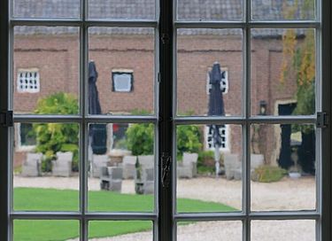 Atmospheric stay on historical estate - 4