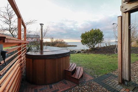 Stijlvolle strandvilla met hottub en uitzicht - 2
