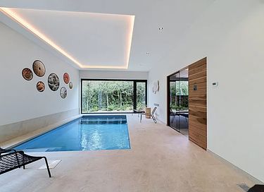 Luxe vakantiehuis met indoor privé zwembad - 19