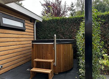 Leuke lodge met privé hottub in de natuur - 2