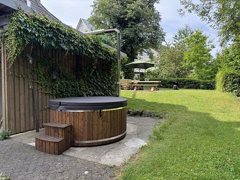 Groepshuis met hottub in Sauerland - 4