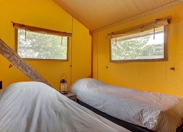Nice glamping tent for 6 persons - 9