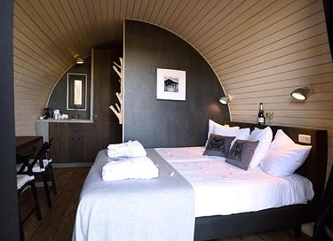 Spend the night in a romantic spot in Twente - 7