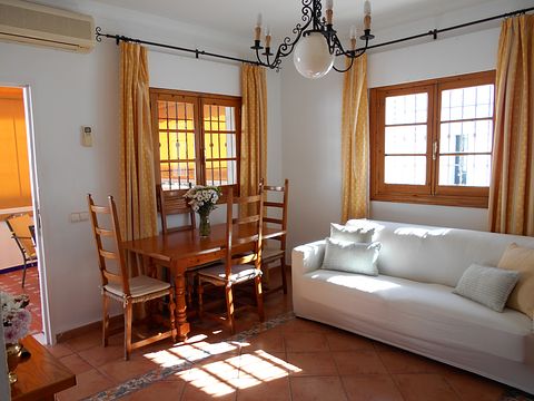 Appartement met terras in Spaanse badplaats - 5
