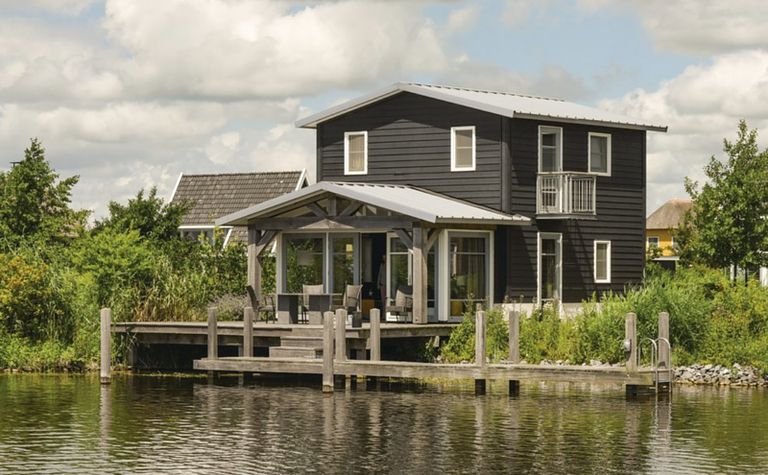 4-person villa by the water in Overijssel - 1