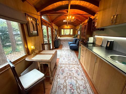 Beautiful gipsy wagon for 2 people - 4